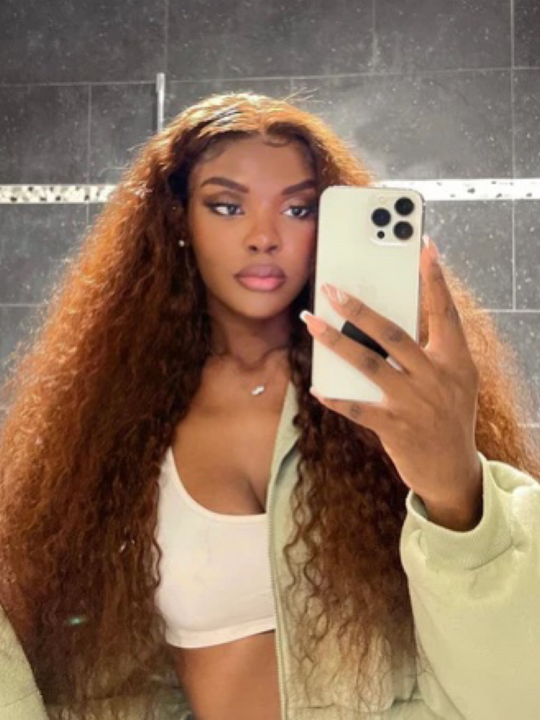 100% Unprocessed 613 Human hair Noémie Waterwave Frontal Wig
